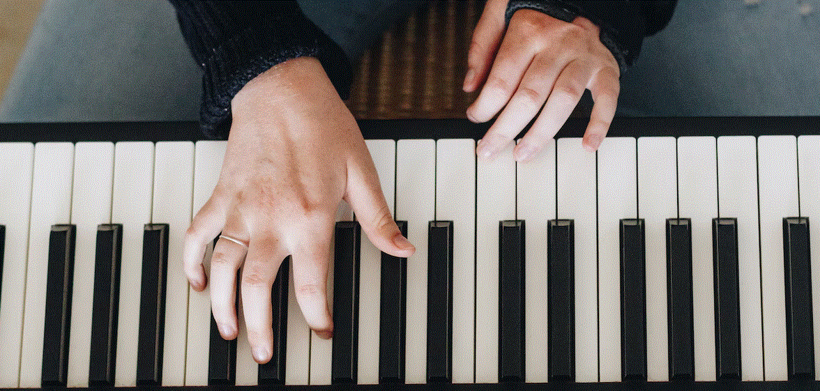 Beginner Piano Songs Everyone Should Learn