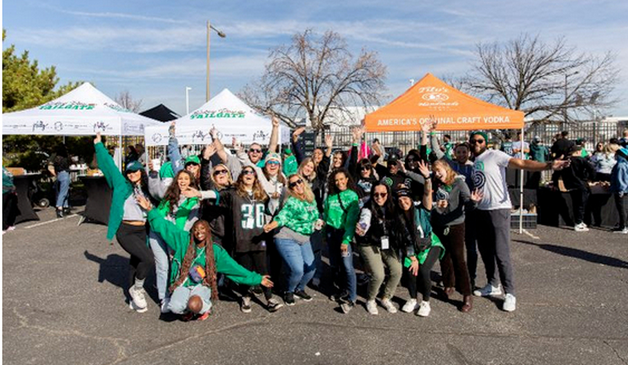 Philly PR Girl Hosts Sold Out Turkey Day Tailgate!