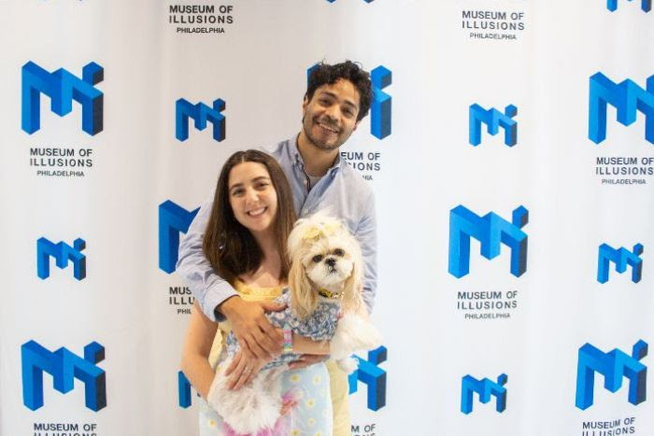 Museum of Illusions Philadelphia Hosts “Puppy Pawty” 